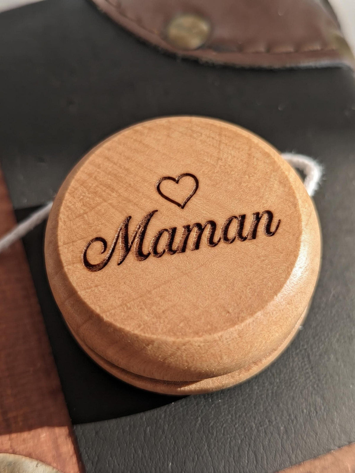 Yo-yo en Bois Personnalisé avec Prénom Gravé | Cadeau Naissance Anniversaire Communion Enfant