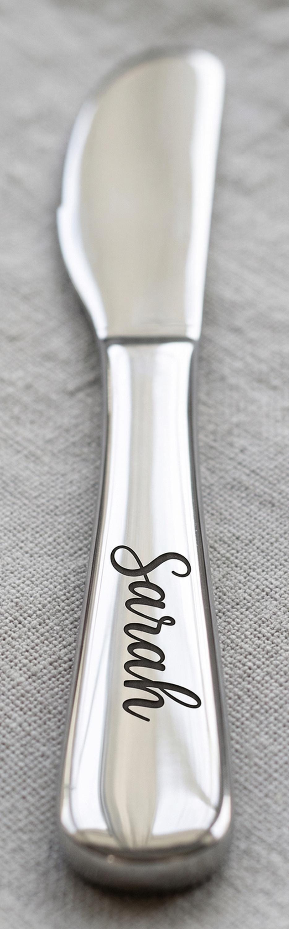 Couteau à Beurre Gravé Laser Personnalisé | Cadeau Fête Mères | Ustensile Cuisine Mariage Invité | Couvert Artisanal Premium