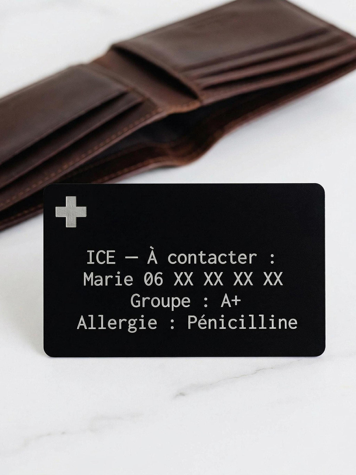 Carte médicale personnalisée en aluminium gravé