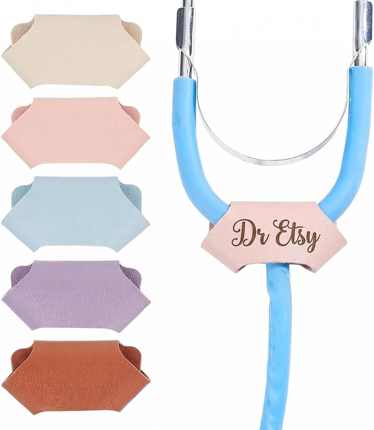 Etiqueta para Estetoscopio Personalizada de Piel Sintética | Nombre Grabado a Láser | Regalo para Enfermera, Médico, Fisioterapeuta, Sanitario | Idea para Graduación